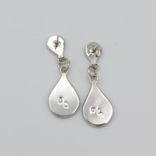 Load image into Gallery viewer, Native American Handcrafted Earrings
