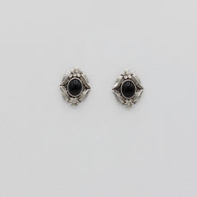 Load image into Gallery viewer, Native American Handcrafted Earrings