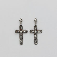 Load image into Gallery viewer, Native American Handcrafted Earrings